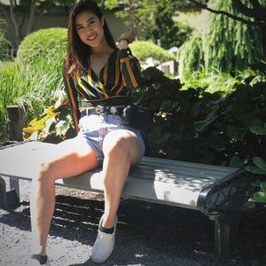 Meet your Posher, Kazzle